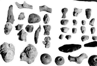 Lote de figurillas antropomorfas, piezas de lítica y ornamentos prehispánicos