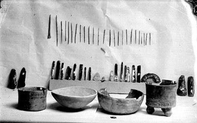 Cerámica y puntas de proyectíl prehispánicos