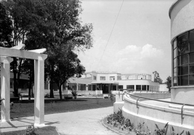 Patio del Asilo Mundet, vista parcial