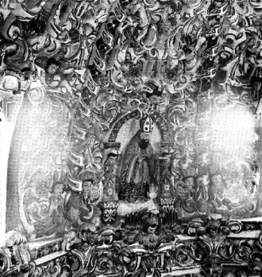 Relieves de santos y ángeles en la iglesia de Santa María de Tonantzintla