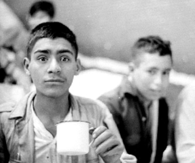 Niños en un orfanato