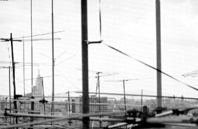 Antenas de televisión en una azotea