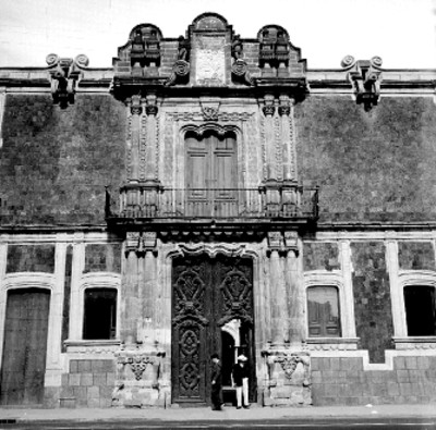 Edificio público, fachada