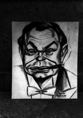 Caricatura de un hombre fumando dibujada por David Carrillo