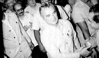 Miguel de la Madrid Hurtado es recibido por partidarios