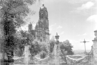 Vista lateral de la Iglesia de San Francisco Javier