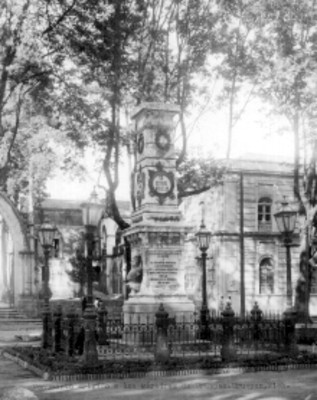 Monumento erigido a los mártires de Uruapan, Michoacán