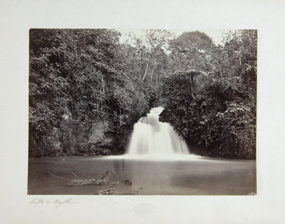 Caída de agua en los alrededores de Huatusco