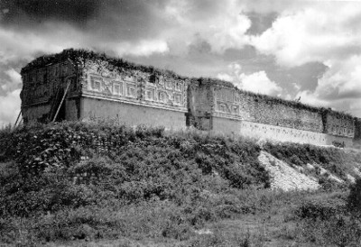Fachada posterior del Palacio del Gobernador, Uxmal