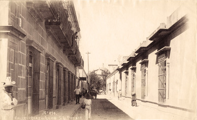 Calle de Díaz de León", "San Luis Potosí
