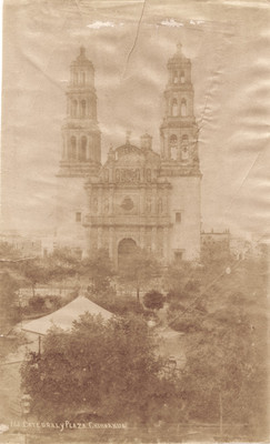 "Catedral y Plaza" de "Chihuahua"