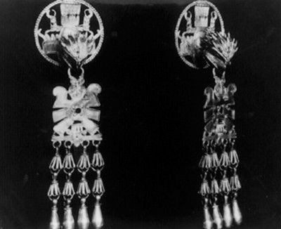 Pendientes prehispánicos de oro, cultura zapoteca