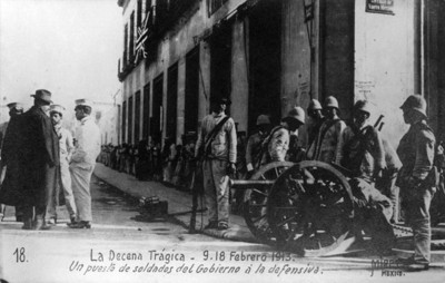 "Un puesto de soldados del gobierno a la defensiva" en la esquina de la calle de Nuevo México