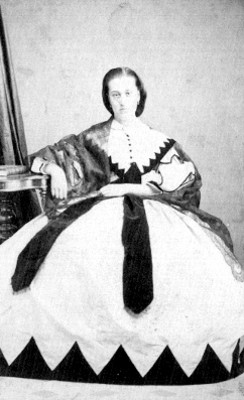 Mujer sentada, retrato