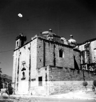 Capilla de la iglesia de Santo Domingo, vista lateral