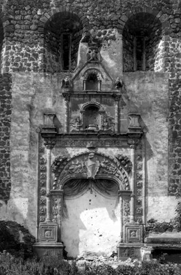 Iglesia de San Bernardino, portada lateral