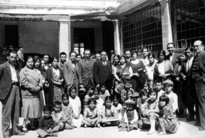 Niños, mujeres y hombres, retrato