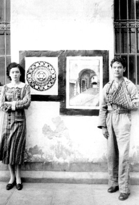 Hombre y mujer adolescentes, retrato