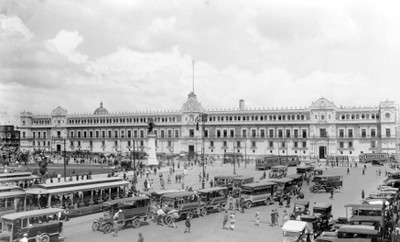 Palacio Nacional y Zócalo