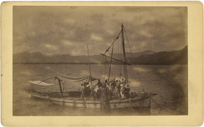 Hombres abordo de un velero