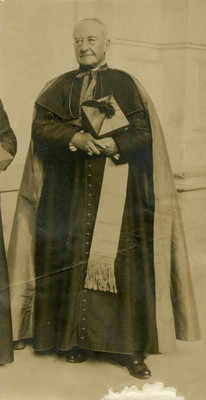 Obispo, retrato