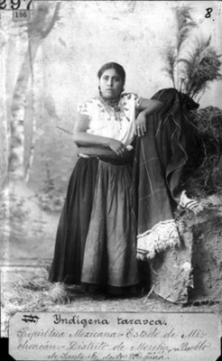 Mujer tarasca, retrato