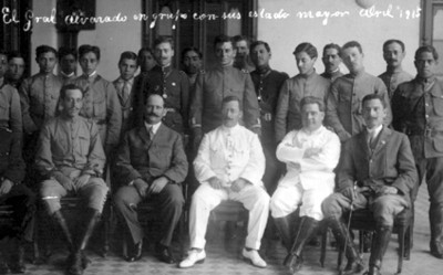 Gral. Alvarado con su grupo del estado mayor