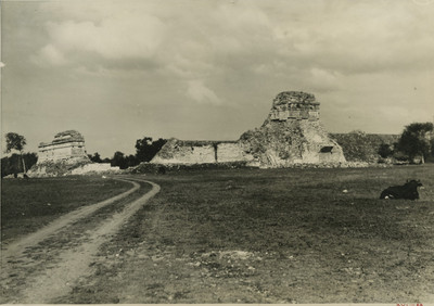 Templo de los Tigres y del Templo Sur ambos en su parte posterior