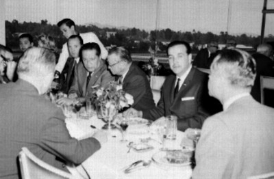 Empresarios de la Branitt conviviendo en una comida en el Hipódromo