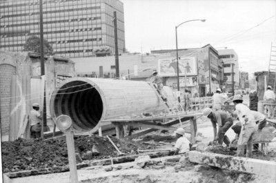 Trabajadores en la introducción del drenaje en la Ciudad de México