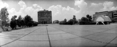 Edificios y patios de las oficinas de C.E.I.M.S.A., panorámica