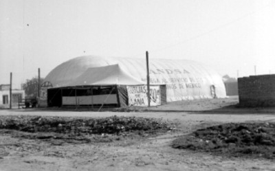 Bodega portatil al servicio de campesinos y tienda de la C.E.I.M.S.A.