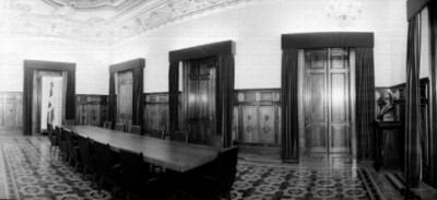 Sala de juntas en el nuevo edificio de CONASUPO, interior