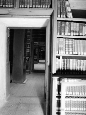 Libreros en la biblioteca Nacional