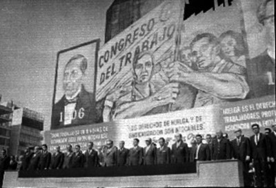 Gustavo Díaz Ordaz y miebros de su gabinete rinden homenaje a Benito Juárez