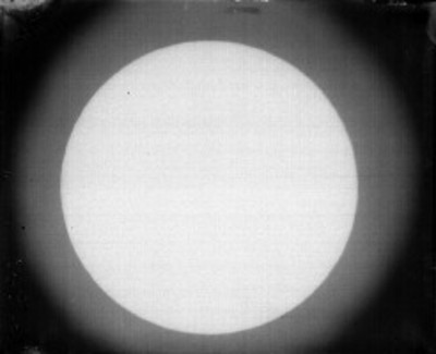 Eclipse lunar "9:30 del 26-08-1907"