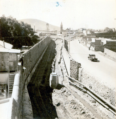 Obras de desazolve en un tramo del Río de las Avenidas
