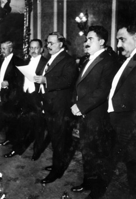 Álvaro Obregón recibe a ministros extranjeros