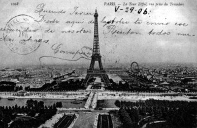 Vista panorámica de la ciudad de París y la Torre Eiffel vista desde el Palacio de Trocadéro