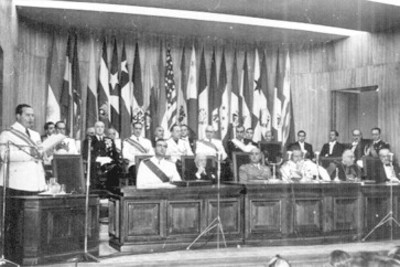 Diplomáticos presiden ceremonia