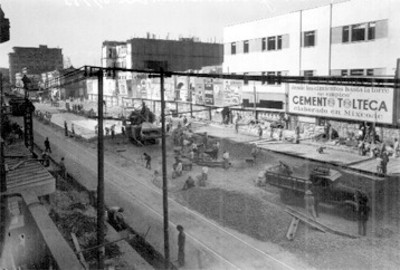Trabajos de "pavimentación de la avenida San Juan de Letrán"