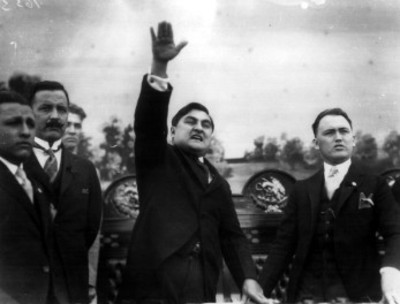 Emilio Portes Gil en los momentos de tomar protesta como gobernador del Estado de Tamaulipas