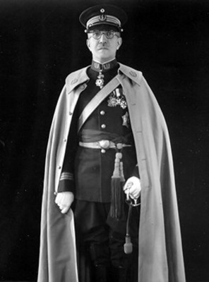 Dr. Daniel Velez, retrato