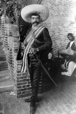 Emiliano Zapata en el cuartel general de Cuernavaca, retrato