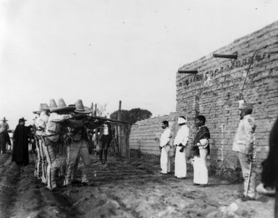 Momentos de la ejecución de los asesinos de Tomás Morales