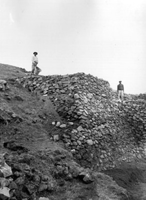 Excavación arqueológica de la Pirámide de Cuicuilco, "CL-27"