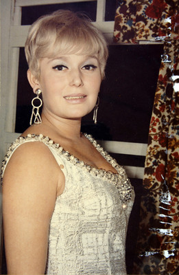 Irma Lozano, retrato