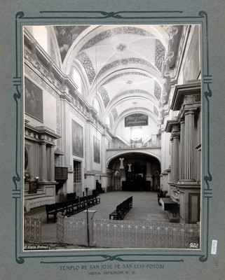 Vista de la Nave principal y el coro de la Iglesia de San José