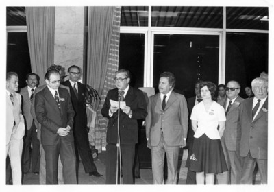 Santiago Roel presenta discurso ante representantes de la delegación parlamentaria de la URSS