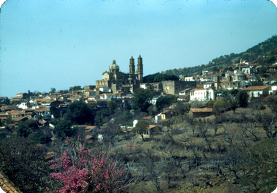 Catedral de Santa Prisca, lado noreste